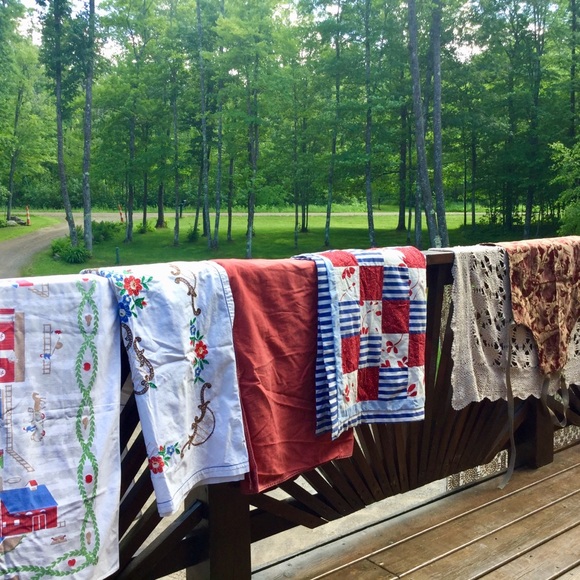 ๐ช๐ช Pair of BURGUNDY & CAMEL BROCADE CHAIR COVERS - Picture 10 of 16